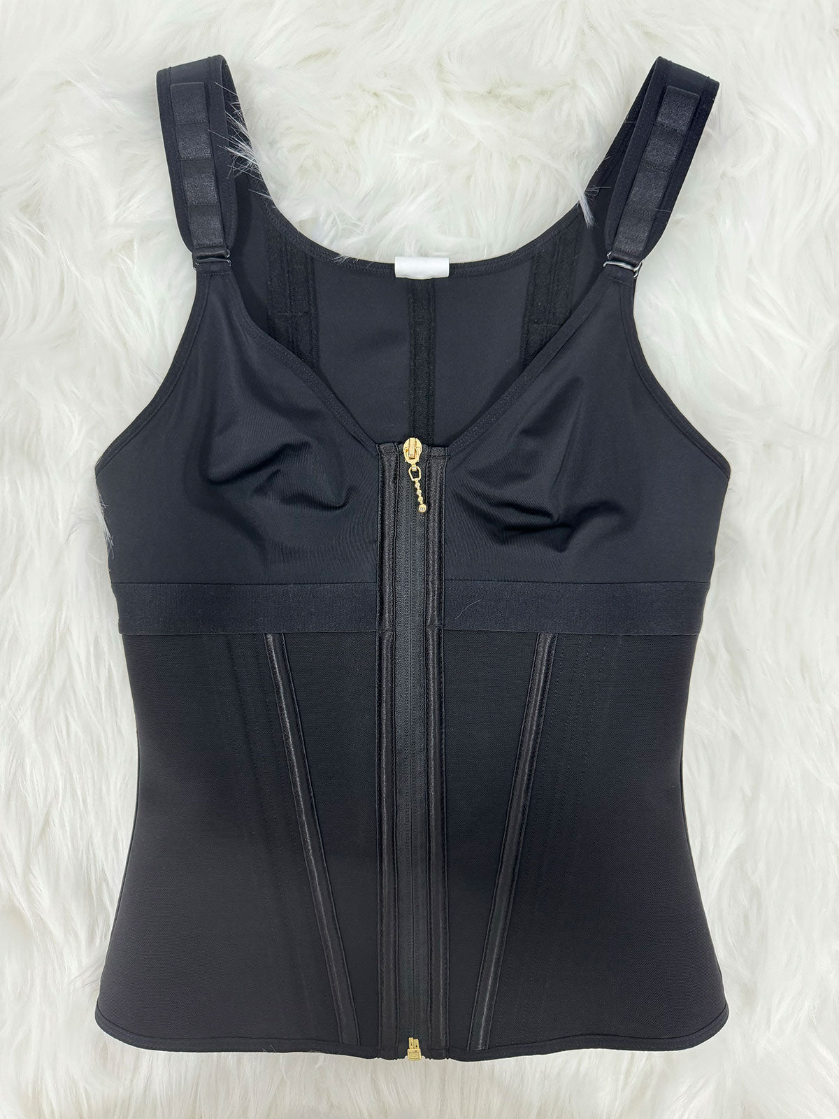 Chaleco de látex con corsé y sujetador